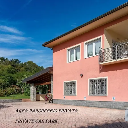 Bed & Breakfast La Rosa Tra I Laghi *