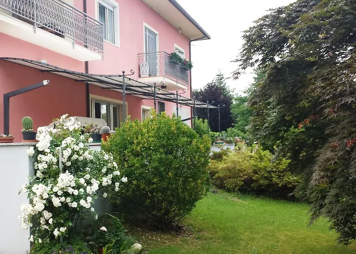 La Rosa Tra I Laghi 3* Meina