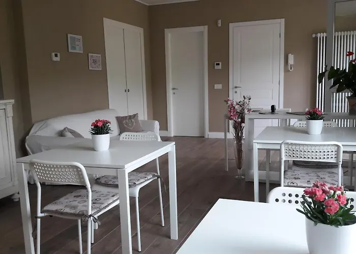 Bed & Breakfast La Rosa Tra I Laghi Meina