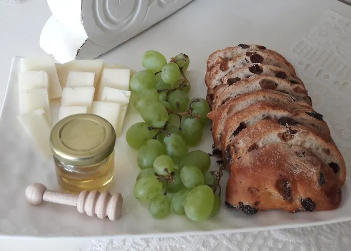 La Rosa Tra I Laghi Bed & Breakfast Meina